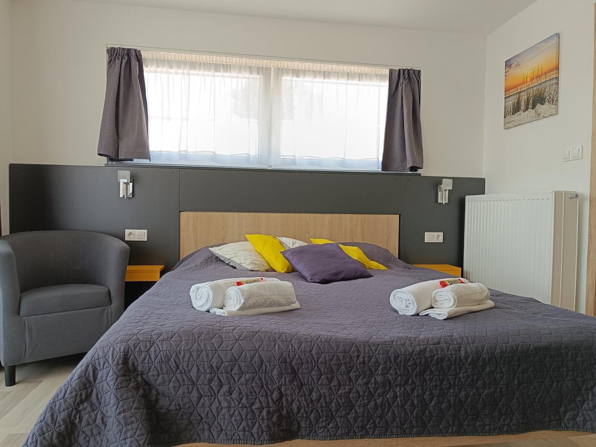 Ujhely Apartmanhaz Siófok Exterior foto